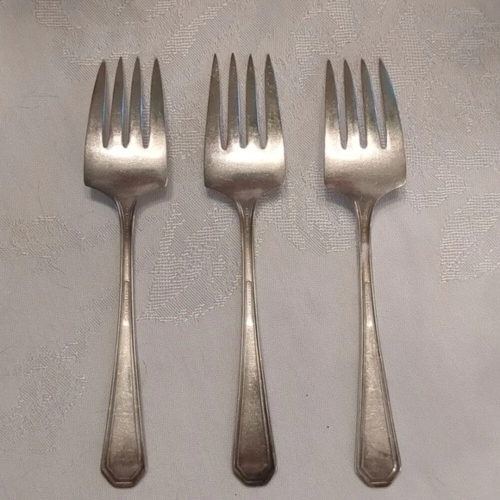 Wm Rogers & Son AA Silverplate 6 salad or dessert forks Mayfair 1923